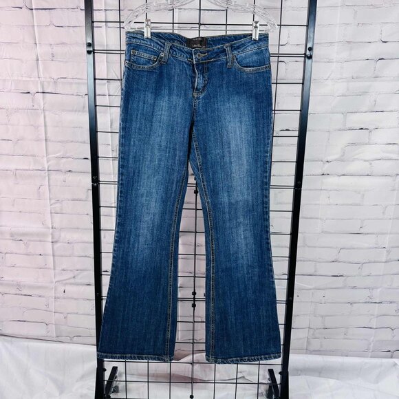 Urban Behavior Flare Leg Jeans Size 9 / 30 - Picture 1 of 5
